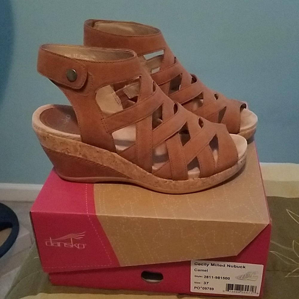 Dansko Cecily Milled Nubuck